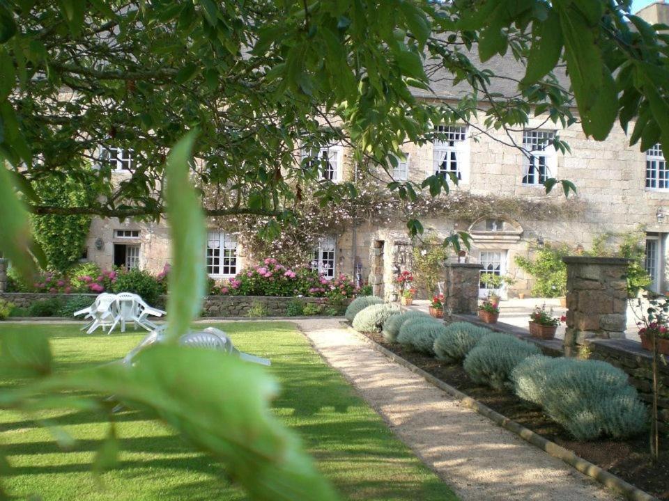 Saint-Quay-Perros Manoir De Keringant 게스트하우스 외부 사진