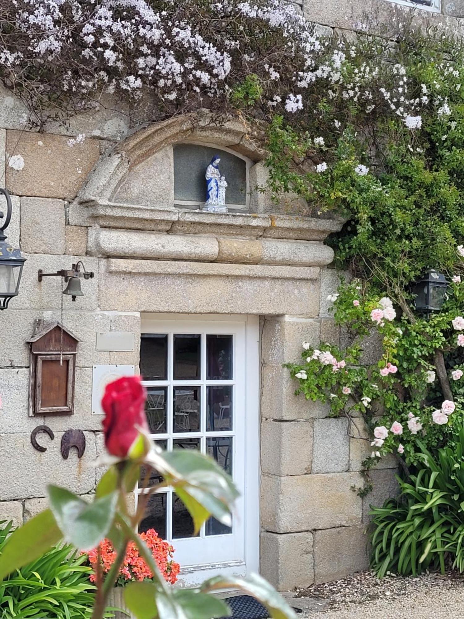 Saint-Quay-Perros Manoir De Keringant 게스트하우스 외부 사진